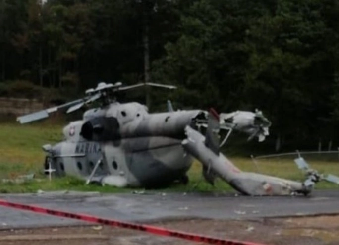 ભારતીય વાયુસેનાનું Mi-17 હેલિકોપ્ટર થયું ક્રેશ, પાયલોટ સહિત ક્રૂ મેમ્બર્સ સુરક્ષિત