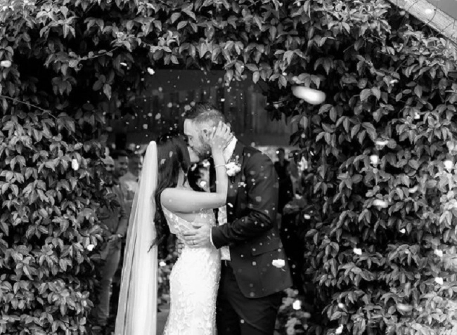 Glenn Maxwell Wedding: મેક્સવેલે ગર્લફ્રેન્ડ વિની રમન સાથે કર્યા લગ્ન, સોશિયલ મીડિયા પર ફોટો કર્યો શેર