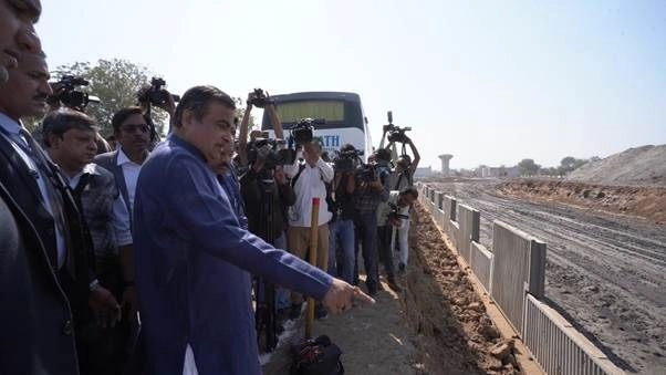 Gadkari spent Rs. Monitored the progress of Ahmedabad-Dholera Expressway being developed at a cost of 4200 crores