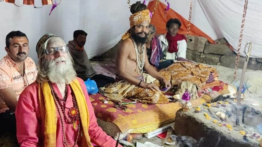 America's Christian Joseph became a hermit, put incense in Shivratri fair