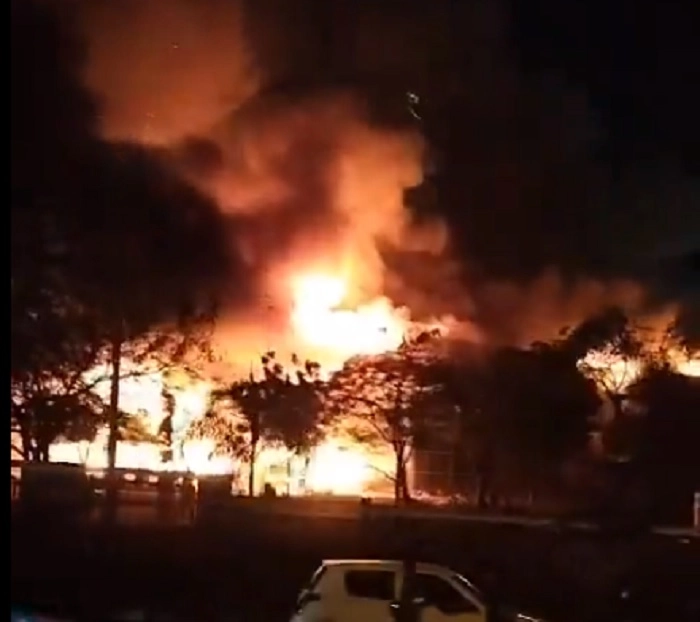 Reliance Mall fire