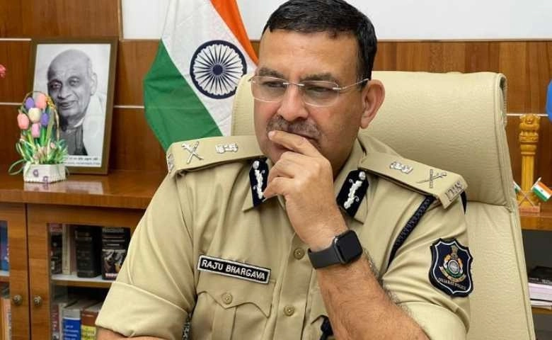 Rajkot city police commissioner and municipal commissioner transfer