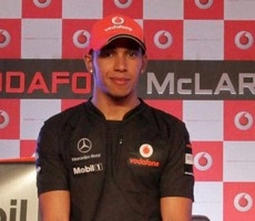 लुईस हैमिल्टन ने जापान ग्रां प्री जीती - Lewis Hamilton