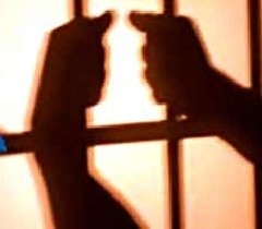 सेन्ट्रल ब्यूरो ऑफ नारकोटिक्स के 2 अधीक्षकों को जेल