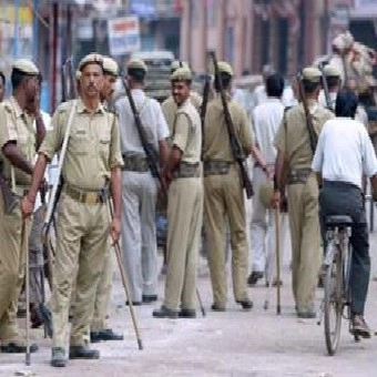 पाटन में सांप्रदायिक संघर्ष : सुरक्षा बढ़ाई गई, क्रॉस एफआईआर दर्ज - Patan, FIR, Gujarat