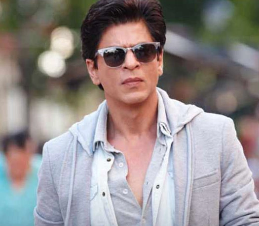 शाहरुख खान के घर में घुस गया और उतार दिए कपड़े - Shah Rukh Khan, Fan, Bollywood, Hindi Film