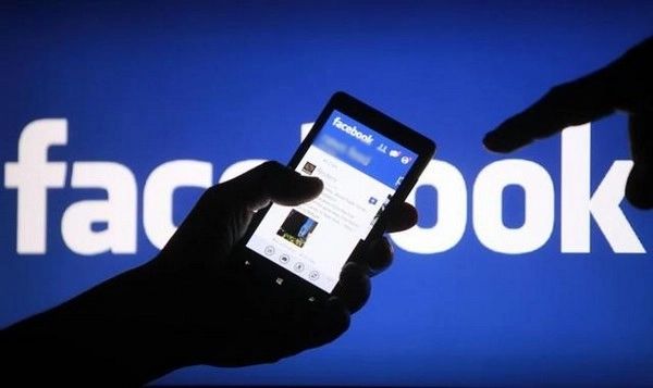 राजनीतिक पूर्वाग्रह से बचने के लिए फेसबुक ने किए बदलाव - Facebook Trend