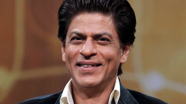शाहरुख ने छात्रों से कहा, करियर का चयन करते समय दिल की सुनें - Shah Rukh Khan