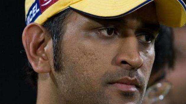 IPL 2018 : चेन्नई को चैंपियन बनाकर जश्न में पीछे रहे धोनी