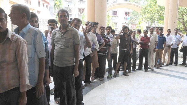 गुजरात चुनाव : इन 12 लाख पर है सबकी नजर - Gujrat election : 12 lakhs new voters