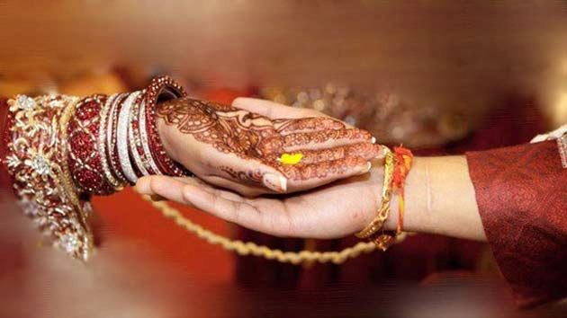 दूल्हे ने किया नागिन डांस, दुल्हन ने तोड़ी शादी - after seeing nagin dance of groom, bride refused to marry