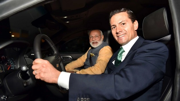 जब मोदी को गाड़ी में बैठाकर रेस्तरां ले गए मैक्सिको के राष्ट्रपति... - Narendra Modi