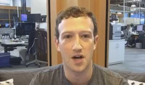 मार्क जुकरबर्ग ने दिए मज़ेदार जवाब (वीडियो) - Mark Zuckerberg, Facebook chat Live
