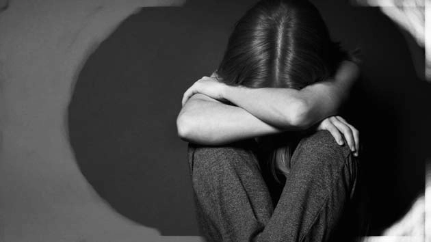 कोरोना के कारण बढ़ रहे हैं मानसिक अवसाद के मरीज