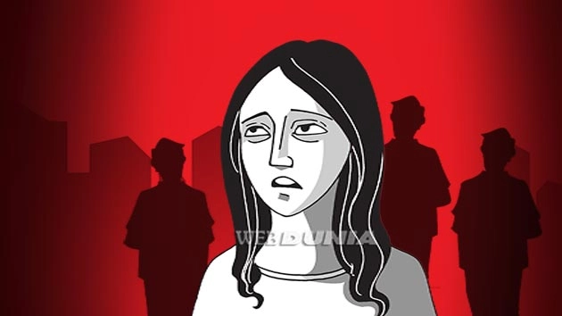 दुष्कर्म के आरोपी को महिलाओं ने पीट-पीटकर मार डाला (वीडियो) - Rape rape, mob Jharkhand