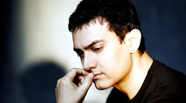 आमिर उदास, बोले- सभी को प्रधानमंत्री का समर्थन करना चाहिए