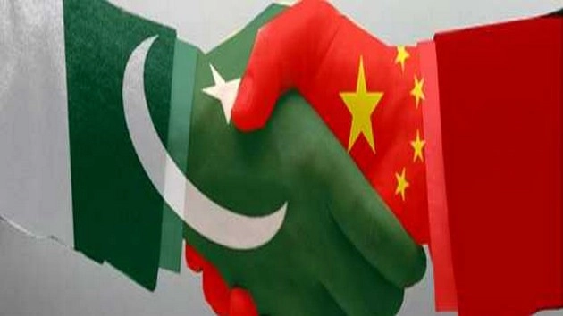 पाकिस्तान के साथ मिलकर युद्ध की तैयारी में लगा चीन : मुलायम