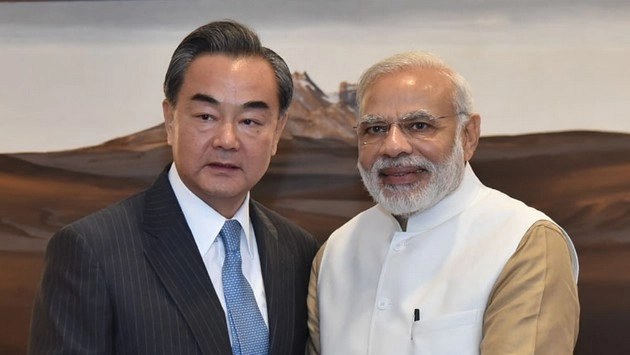 पीएम मोदी से मिले चीनी विदेश मंत्री, सुषमा से भी की बात - Chinese foreign minister meets with PM Modi