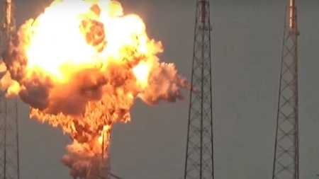 फ्लोरिडा में परीक्षण के दौरान धमाके से दहला स्पेस एक्स प्रक्षेपण स्थल - Explosion on launch pad at SpaceX in Florida