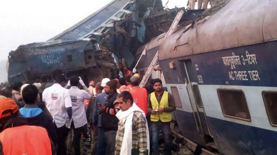 इंदौर-पटना एक्सप्रेस भीषण दुर्घटना, 120 लोगों की मौत