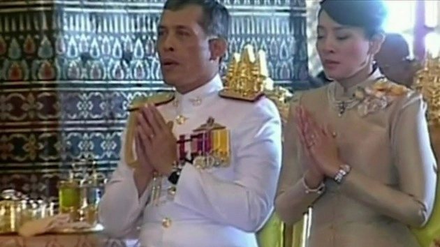 राजकुमार थाइलैंड के नए राजा बने, नए युग का सूत्रपात