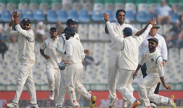 जेनिंग्स का शतक, अश्विन ने दिलाई भारत को वापसी - India England Mumbai test firt day