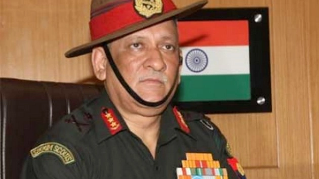 सेना प्रमुख बिपिन रावत पहुंचे कश्मीर