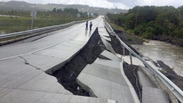 चिली में भूकंप का तेज झटका, सुनामी की चेतावनी - Chile, earthquake, severe tremors, Santiago