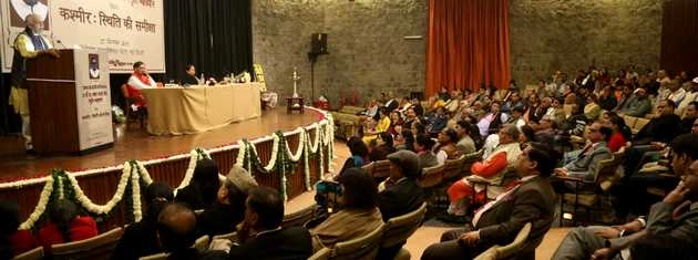 प्यार के बोल से होगा कश्मीर समस्या का हल : डॉ. यशवंत सिन्हा
