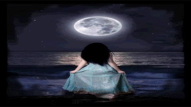कविता : चांद मेरा - Hindi Poem On Moon