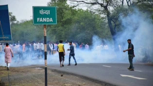 किसान आंदोलन : उग्र हुए किसान, इंदौर-भोपाल रोड पर फिर बवाल - Kisan Aandolan : violence in Shajapur