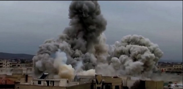 युद्ध से बर्बाद सीरिया के घोउता में हवाई हमला
