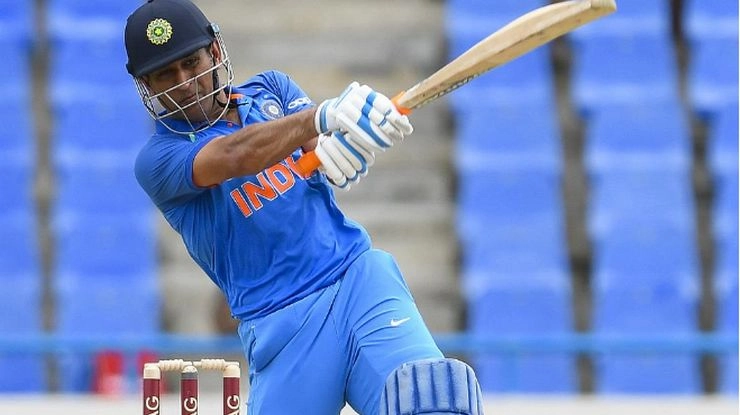 क्या 38 की उम्र में भारत को मैच जिता सकते हैं धोनी... - Mahendra Singh Dhoni