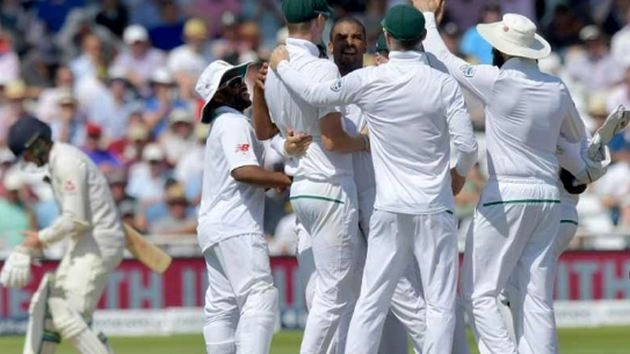 दक्षिण अफ्रीका ने इंग्लैंड को 340 रन से रौंदा