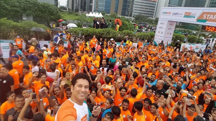 मुंबई हॉफ मैराथन में दौड़े 15,000 लोग - Mumbai Half Marathon