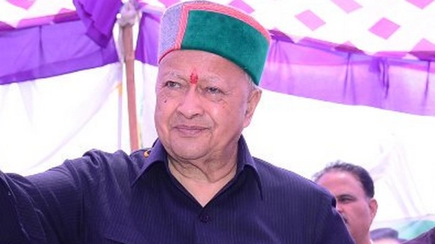 हिमाचल प्रदेश चुनाव: मुख्‍यमंत्री वीरभद्र सिंह ने अर्की सीट से पर्चा भरा