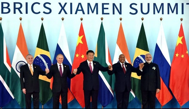 'BRICS' साठी पीएम मोदी रवाना; चीनचे राष्ट्राध्यक्ष शी जिनपिंग यांच्या भेटीची शक्यता