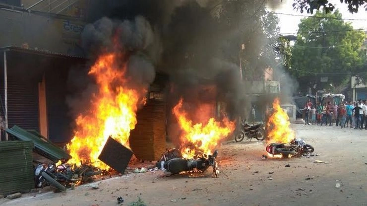 रामनवमी जुलूस: प.बंगाल में फिर हिंसा, पुलिस अधिकारी ने गंवाया हाथ - violence in west bengal