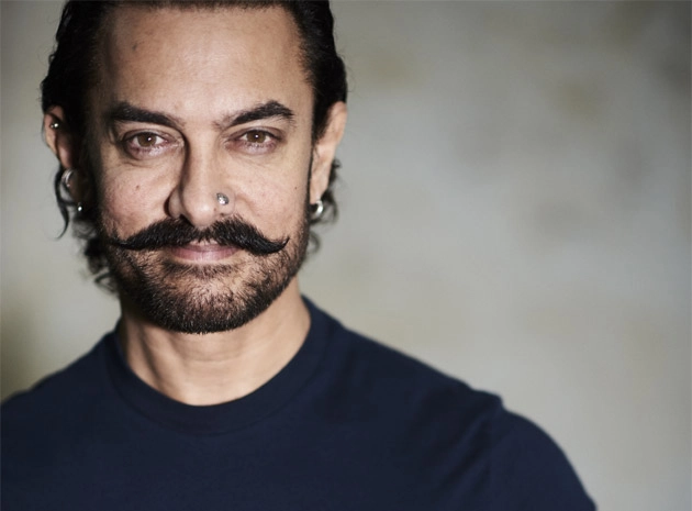 आमिर खान ने 21 बरस की उम्र में गुपचुप की थी शादी