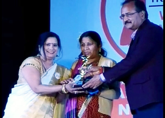 डॉ. निशा माथुर को मिला  इंडियन ट्रिलब्लाजेर विमन अवॉर्ड-2018