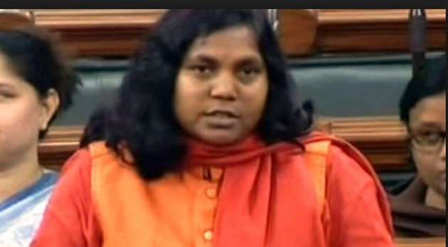 बोली भाजपा सांसद, आरक्षण खत्म किया तो बहेंगी खून की नदियां - BJP MP Savitri Bai Phule
