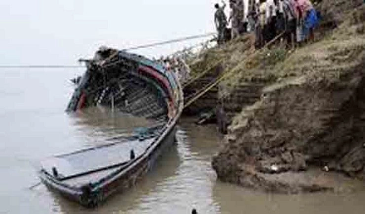 दर्दनाक हादसा, कोसी में नाव पलटने से 8 लोगों की मौत