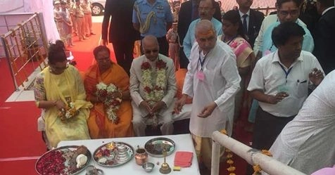 तो क्या दलित होने के कारण राष्ट्रपति कोविंद को मंदिर में नहीं मिला प्रवेश? ये है वायरल सच - President Ramnath Kovind