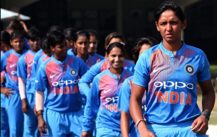 मिताली की विदाई के बाद हरमनप्रीत के सिर सजा ताज, बनी वनडे टीम की कप्तान - Harmanpreet Kaur crowned as Indian women team ODI Skipper after Mithali Raj hangs boot