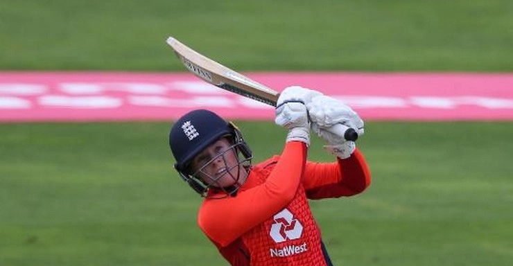 कीवी महिलाओं का पहले मैच का रिकॉर्ड, इंग्लैंड ने दूसरे मैच में तोड़ा