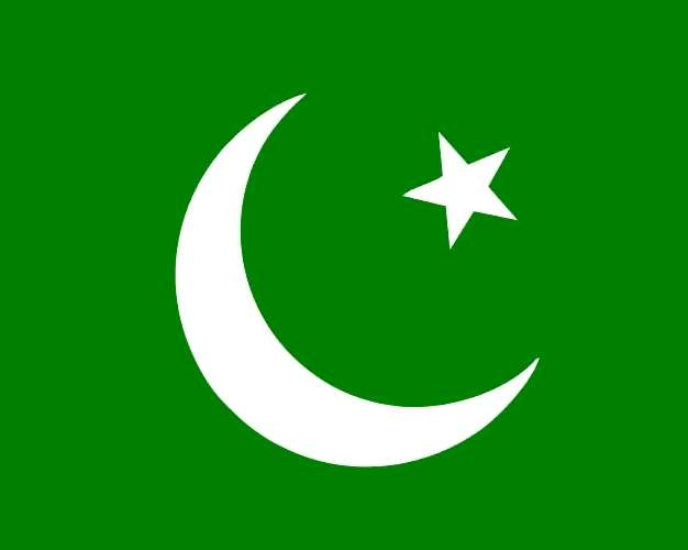 चांद-सितारे वाला हरा झंडा इस्लामिक नहीं, तनाव बढ़ाता है, प्रतिबंध पर सुप्रीमकोर्ट ने मांगी केंद्र से राय...