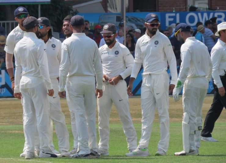 भारत के 395 रन, एसेक्स ने 186 रन तक पांच विकेट गंवाए