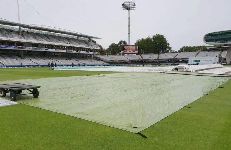 बारिश ने ऐसे फेरा टीम इंडिया की जीत के प्लान पर पानी। Rain proves to be a doubled edged sword in Test cricket - Rain proves to be a doubled edged sword in Test cricket