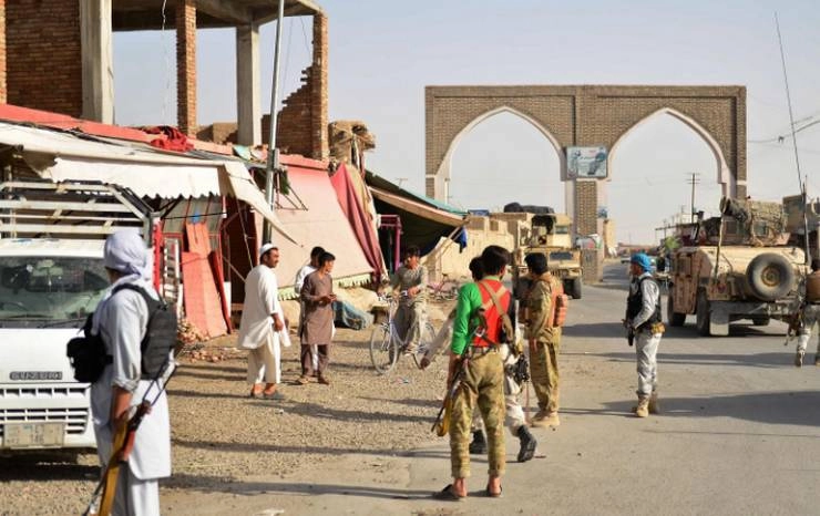 अफगानिस्तान में भारत को बड़ा झटका, ISI के मास्‍टर प्‍लान से 5 दिन में तालिबान का 8 बड़े शहरों पर कब्‍जा - Big jolt to India in Afghanistan