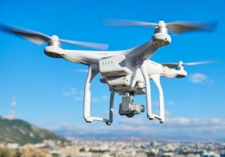 BSF ने हेरोइन ले जा रहे ड्रोन को मार गिराया, सीमा पार से तस्करी की कोशिश की नाकाम - BSF shoots down heroin-carrying drone